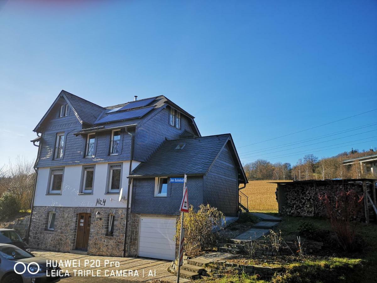 Luxuriöse Ferienwohnung im Herzen des Sauerlandes Meschede Exterior foto